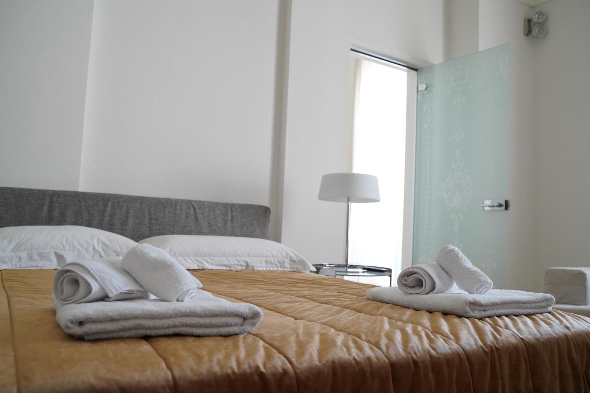 Suite Home D'Aragona Lecce Zewnętrze zdjęcie