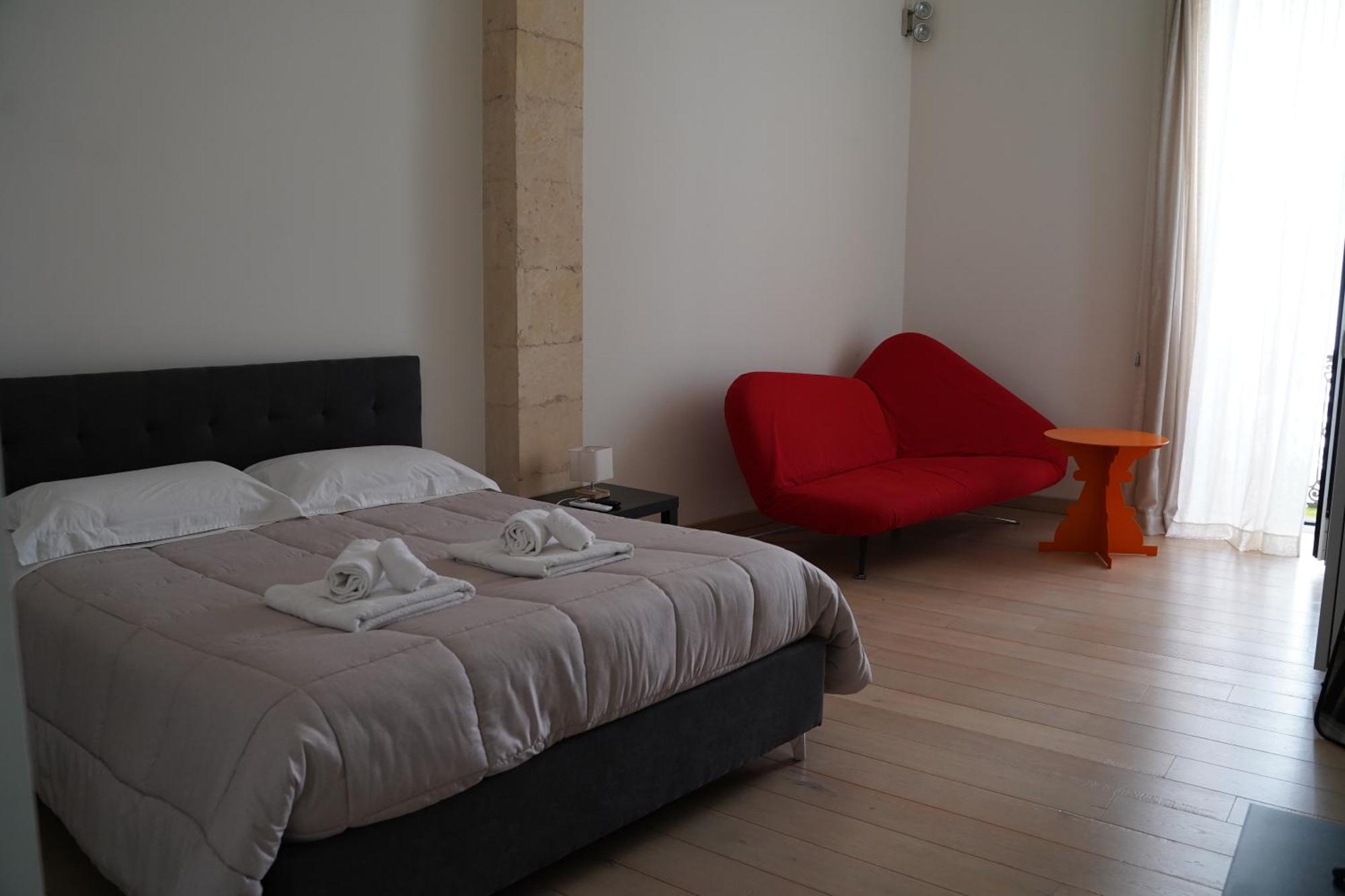 Suite Home D'Aragona Lecce Zewnętrze zdjęcie